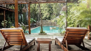 3 outdoor pools, pool umbrellas, sun loungers