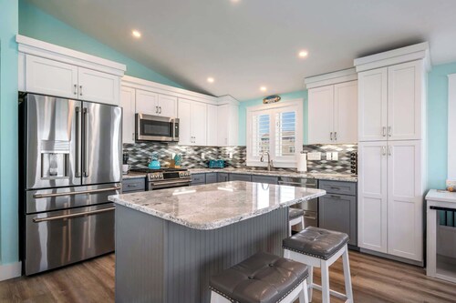 2-Min Walk to Beach | Large Deck w/ Outdoor Sofas