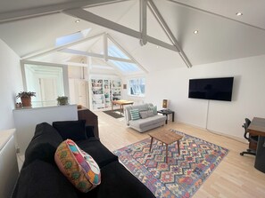 TV