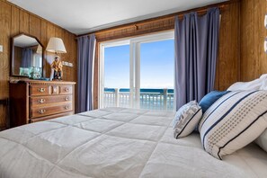 5 bedrooms, iron/ironing board, WiFi, bed sheets