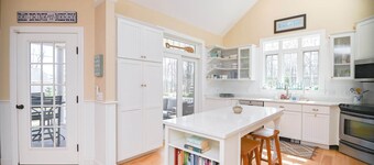 Stunning 5 BDR, Walk to York Harbor Beach!