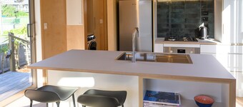 Old Beach Pods - Tutere
Luxury Beach Retreat