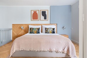 1 bedroom, iron/ironing board, WiFi, bed sheets - Blueground | Invalides, nr Rodin & Maillol Museums (Paris)