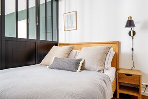 2 bedrooms, iron/ironing board, WiFi, bed sheets - Blueground | Marais, by bars, boutiques (Paris)