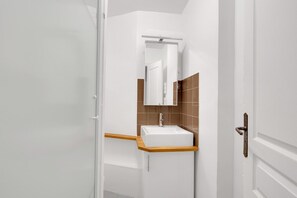 Hårtork och handdukar