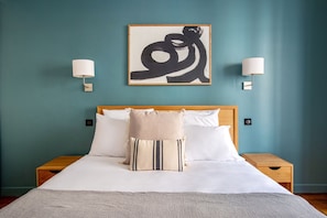 2 Schlafzimmer, BĂŒgeleisen/BĂŒgelbrett, WLAN, BettwĂ€sche