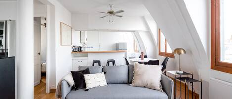 Fernseher, Stereoanlage