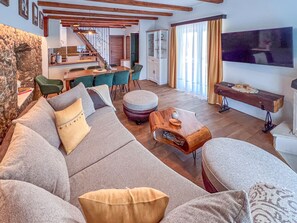 Télévision, cheminée