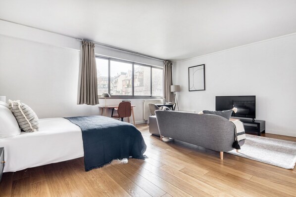 Fer et planche à repasser, Wi-Fi, draps fournis