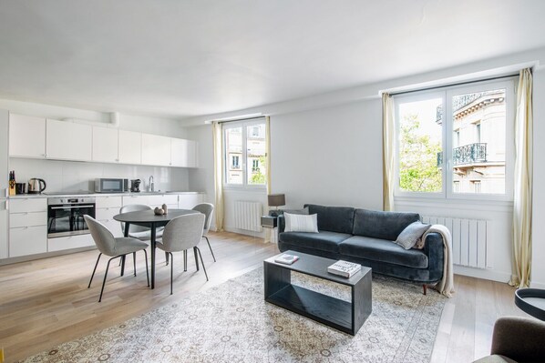 TV, stereo - Blueground | Marais, nr boutiques, Saint-Paul (Paris)