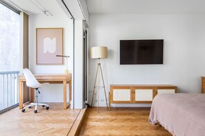 アイロン / アイロン台、WiFi、ベッドシーツ