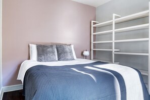 1 chambre, fer et planche à repasser, Wi-Fi, draps fournis