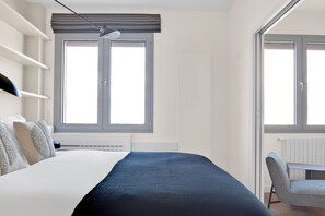 2 habitaciones, tabla de planchar con plancha, wifi y ropa de cama 