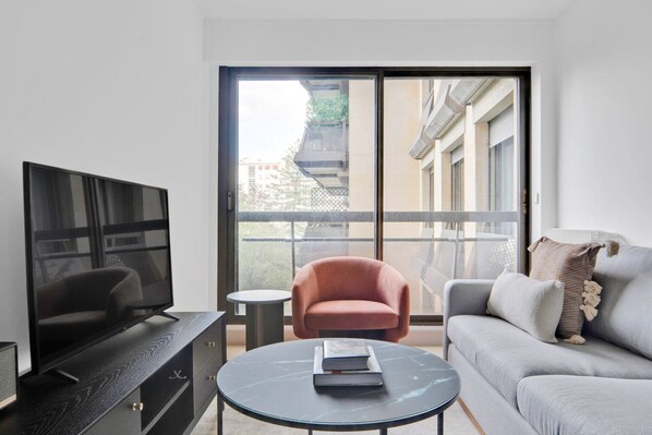 TV, stereo - Blueground | Auteuil, elevator, nr Hippodrome (Paris)