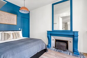 1 bedroom, iron/ironing board, WiFi, bed sheets - Blueground | Saint Lazare, concierge & elev (Paris)