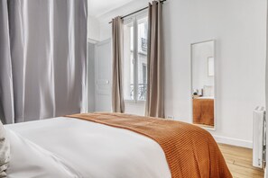 1 chambre, fer et planche à repasser, Wi-Fi, draps fournis