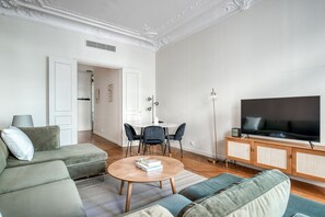 Téléviseur, chaîne audio