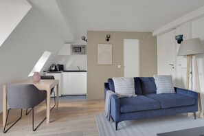 TV, stereo - Blueground | Le Marais, nr Bastille (Paris)