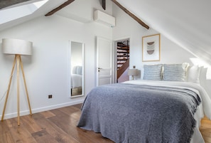 2 bedrooms, iron/ironing board, WiFi, bed sheets - Blueground | Vendome/Saint Honoré, a/c, furnished (Paris)