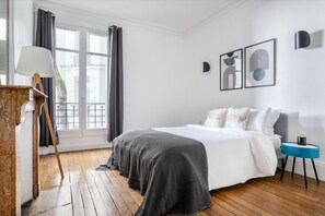 3 chambres, fer et planche à repasser, Wi-Fi, draps fournis