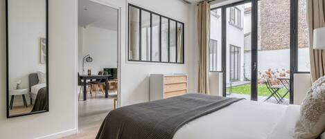 2 多间卧室、熨斗/熨衣板、WiFi、床单