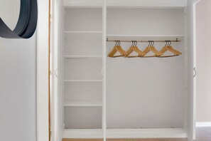 Interior - Blueground | Europe, nr Gare Saint Lazare (Paris)