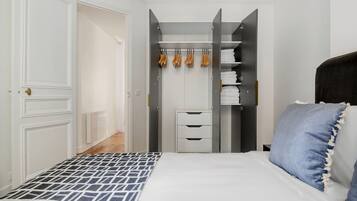 2 slaapkamers, een strijkplank/strijkijzer, wifi, beddengoed