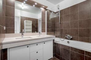 Haartrockner, Handtücher