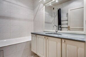 Hair dryer, towels