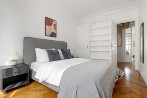 2 Schlafzimmer, Bügeleisen/Bügelbrett, WLAN, Bettwäsche