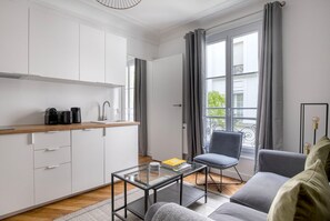 テレビ、ステレオ