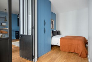 1 bedroom, iron/ironing board, WiFi, bed sheets - Blueground | Porte Dauphine, near shops & food (Paris)