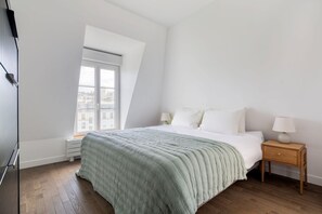 1 bedroom, iron/ironing board, WiFi, bed sheets - Blueground | Passy, furnished + kitchen (Paris)