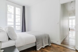 2 slaapkamers, een strijkplank/strijkijzer, wifi, beddengoed
