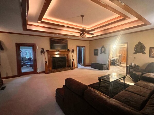 TV connectée, cheminée