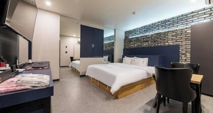 Pyeongtaek Station Gallery Hotel