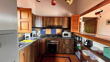 Microwave, oven, stovetop, coffee/tea maker