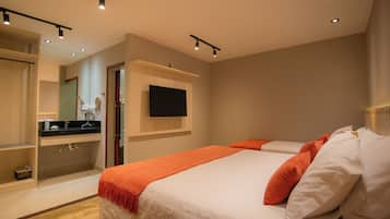 Classic Triple Room | Minibar, free WiFi