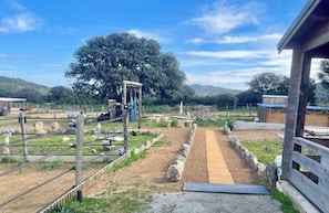 Habitación de lujo doble, vistas al jardín | Jardines del alojamiento