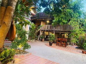 Front of property - Golden Sun Boutique Hotel  (Luang Prabang)