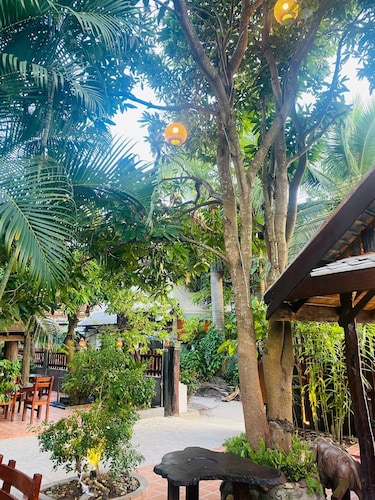 Golden Sun Boutique Hotel 