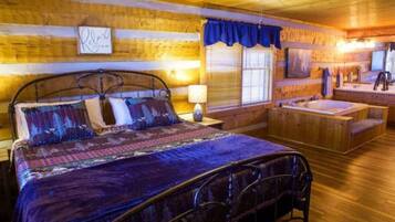 4 bedrooms, desk, iron/ironing board, free WiFi