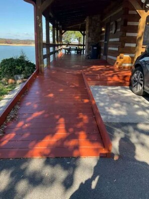 المنطقة المحيطة بالمنشأة