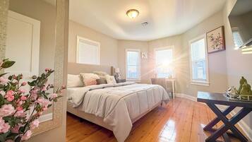 4 habitaciones, caja de seguridad en la habitación y escritorio