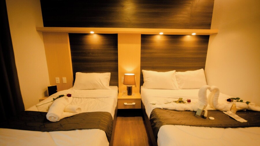 Rudhil's Place Hotel