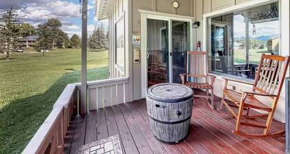 Pines 4048: Bright Uptown Condo w/ Cozy Fireplace, Mountain Views, Walk to Amenities