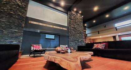 Thermal nanotechnology cabin with WiFi in La Calera