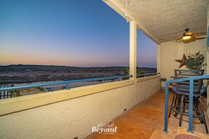 Outdoor dining - Color Pop by the Pool (Lago Vista)