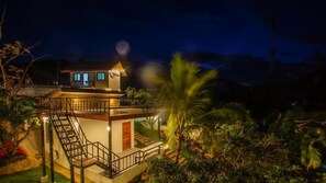 Chambre Double, 1 très grand lit, climatisation, vue parc