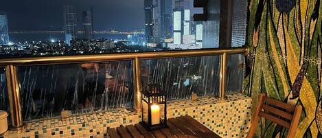 تناول الطعام بالخارج